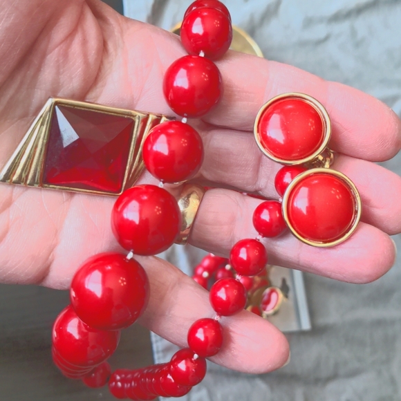 When in Doubt, Wear Red: Four Jewelry Sets #2 A250 - Picture 4 of 5